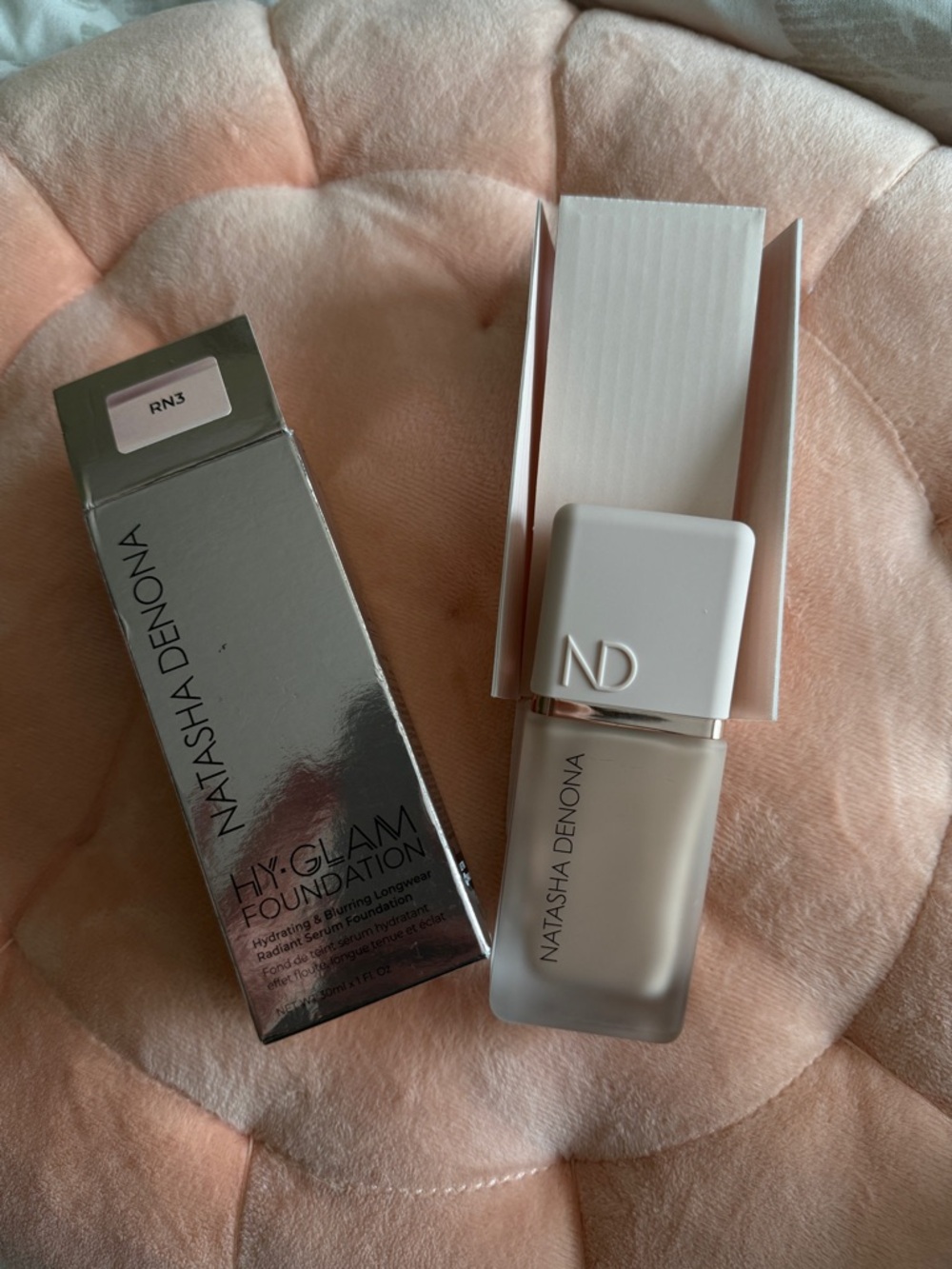 Natasha Denona Hy-Glam Foundation - Shade RN3 – Cream & Silver Packaging